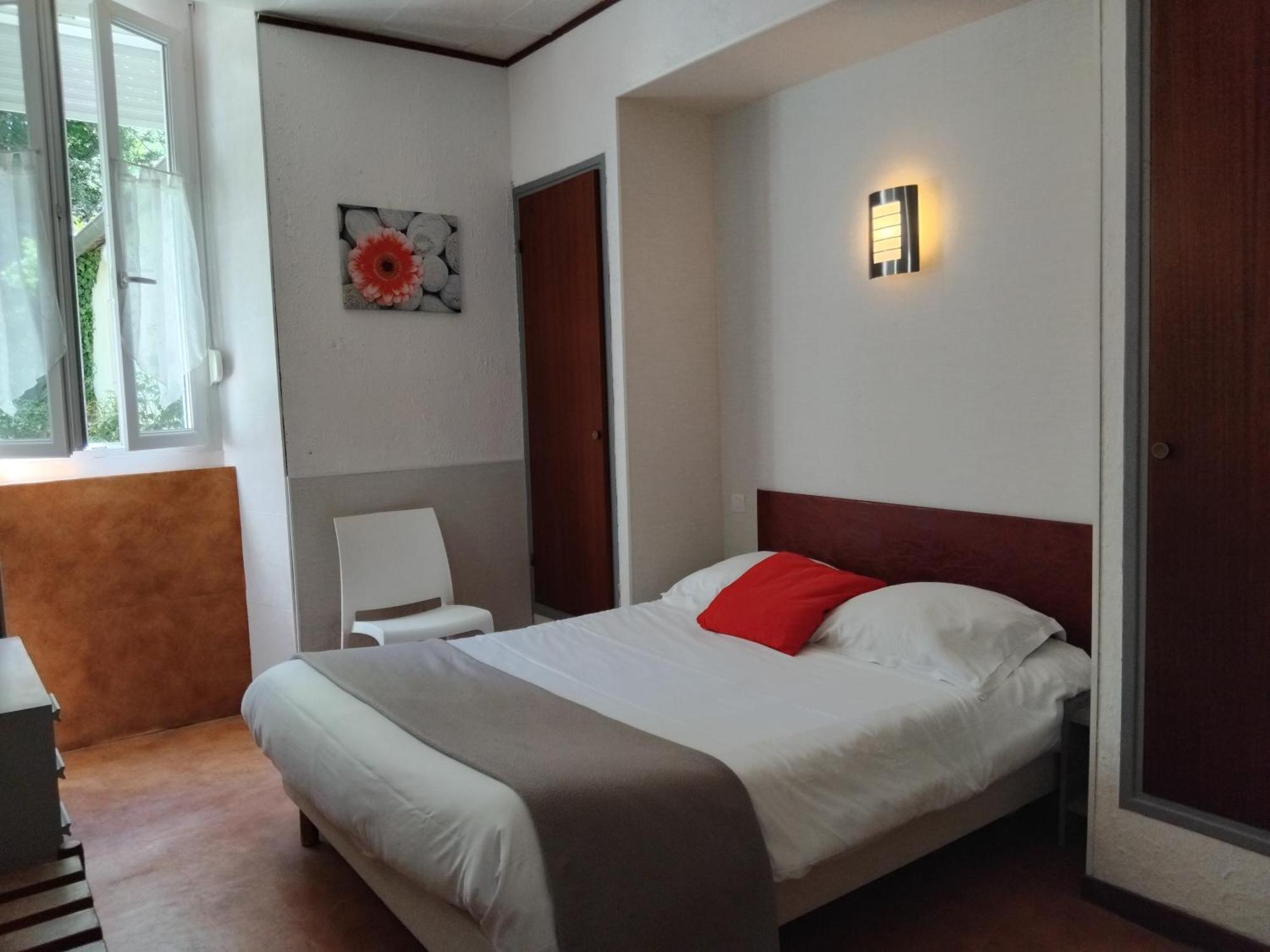 Hotel La Gravenne Thueyts Стая снимка