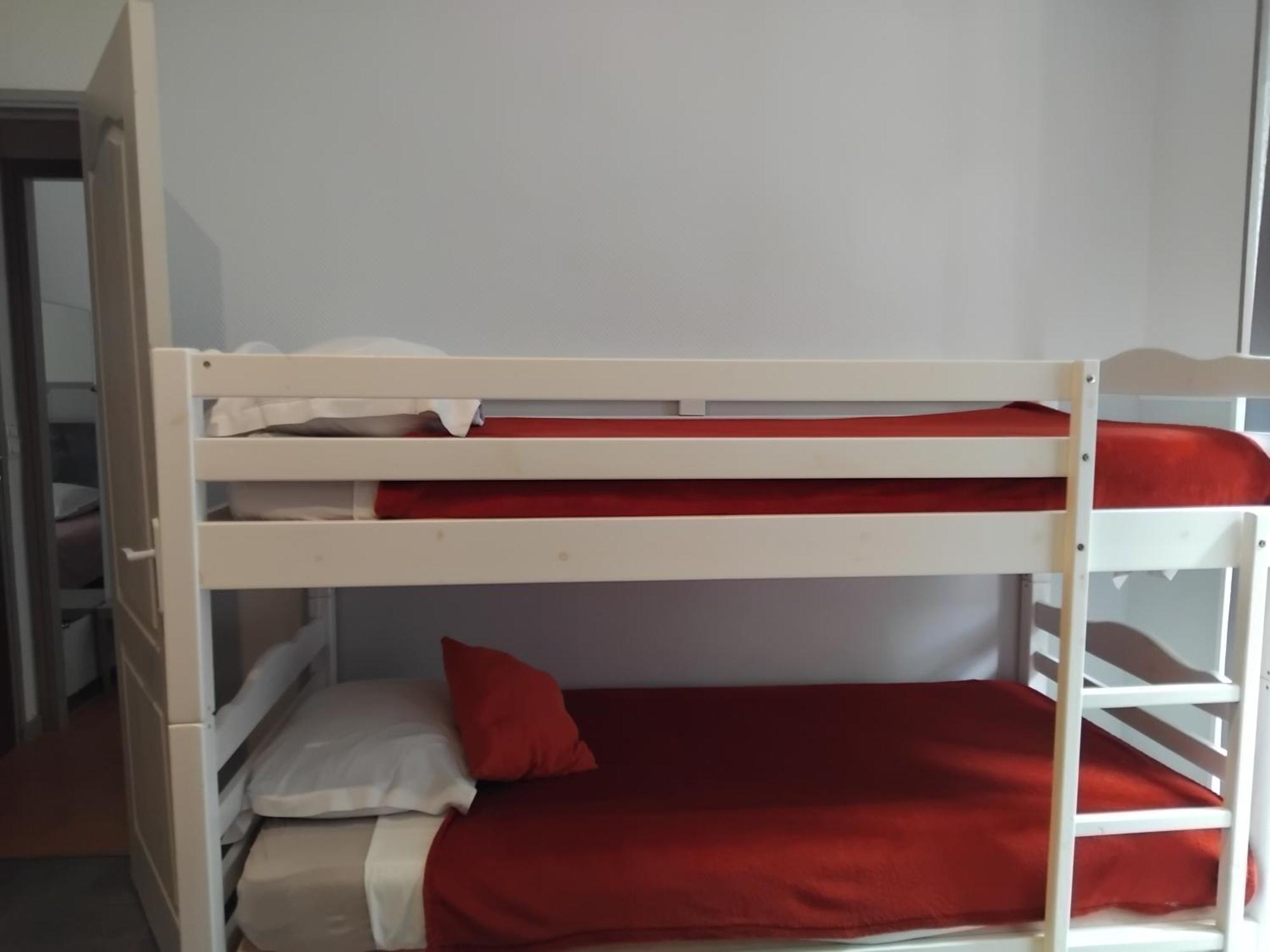 Hotel La Gravenne Thueyts Стая снимка