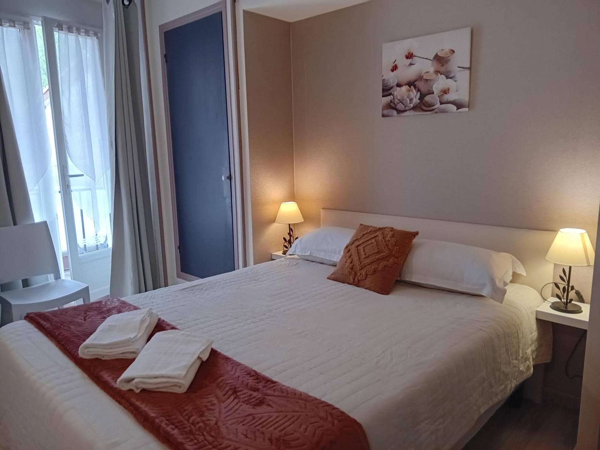 Hotel La Gravenne Thueyts Екстериор снимка