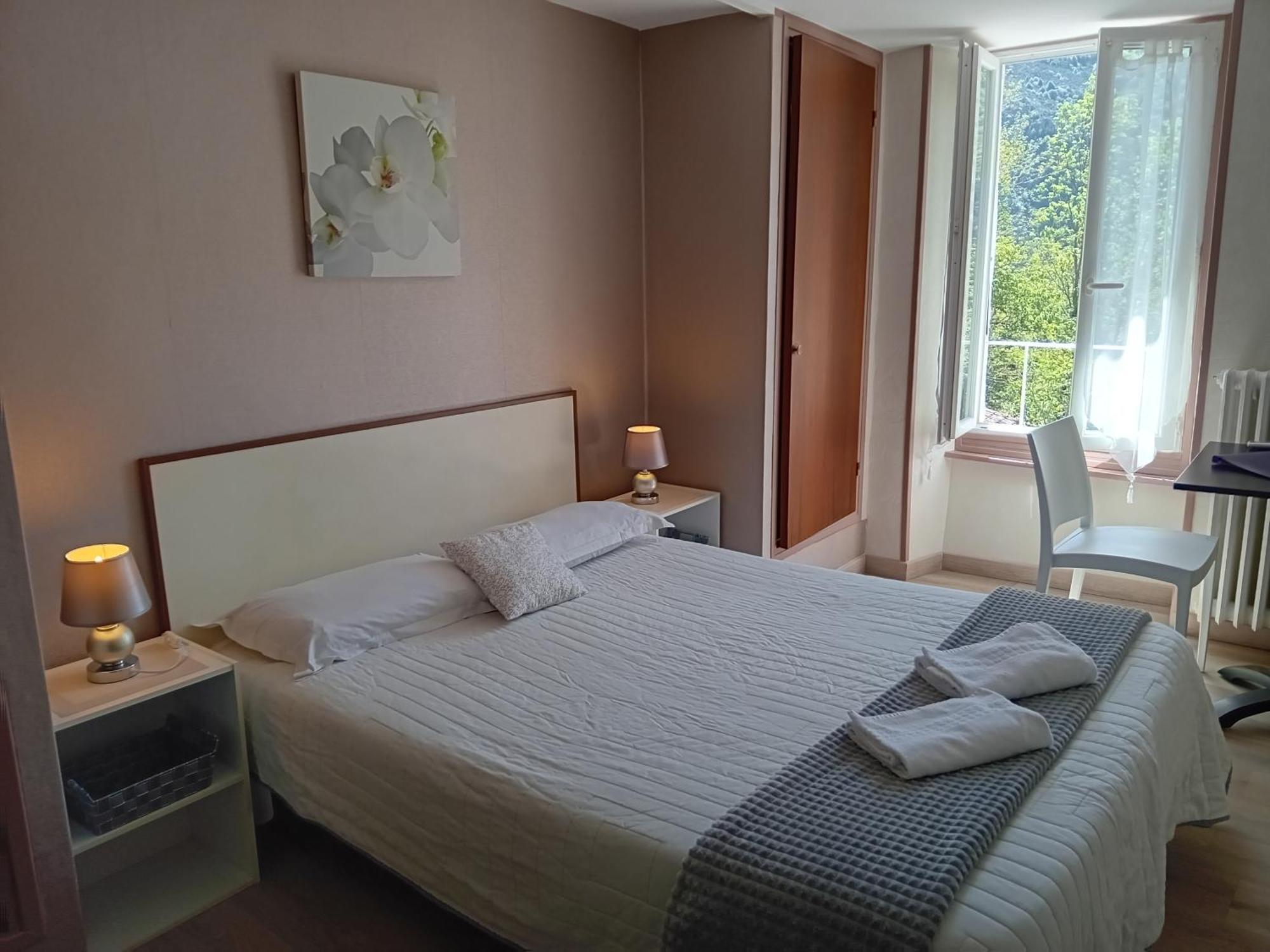 Hotel La Gravenne Thueyts Екстериор снимка
